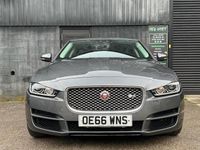 Begagnad Jaguar XE Portfolio 180 HK (132 kW) 2017 Grå Sedan