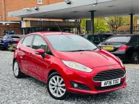 Used Ford Fiesta Titanium 100 HP (73 kW) 2016 Red Hatchback