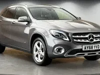 Käytetty Mercedes GLA200 Premium Plus 156 HP (114 kW) 2018 Harmaa Katumaasturi
