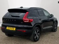 Used Volvo XC40 R-Design 163 HP (119 kW) 2021 Black SUV