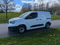 Used Vauxhall Combo 100 HP (73 kW) 2022 White MPV