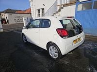 Used Citroën C1 Feel 68 HP (50 kW) 2015 White Hatchback