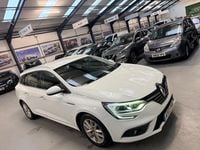 Used Renault Mégane GrandTour Dynamique 110 HP (80 kW) 2017 White Estate