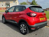 Used Renault Captur Play 90 HP (66 kW) 2019 Red SUV