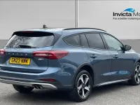 Used Ford Focus Active 155 HP (114 kW) 2023 Blue Estate