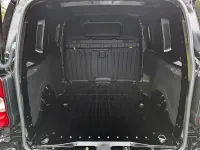 Nouă Peugeot Partner 129 CP (94 kW) 2026 Negru Monovolum