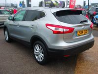 Used Nissan Qashqai Acenta Premium 110 HP (80 kW) 2014 Silver SUV