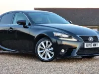 Usado Lexus IS300h Luxury Line 223 CV (164 kW) 2017 Negro Berlina