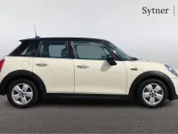 Used Mini Cooper Classic 134 HP (98 kW) 2019 White Hatchback