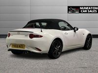 Used Mazda MX5 Inclusive 131 HP (96 kW) 2016 White Cabriolet