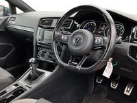 Used VW Golf VII R 300 HP (220 kW) 2016 Red Hatchback