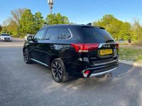 Begagnad Mitsubishi Outlander P-HEV 2015 Svart Kombi