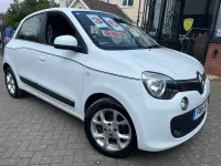 Used Renault Twingo Dynamique 70 HP (51 kW) 2015 White Hatchback