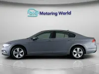 Usado VW Passat SE 150 HP (110 kW) 2022 Cinzento Carrinha