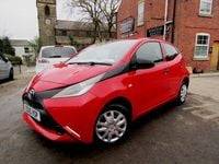 Used Toyota Aygo 68 HP (50 kW) 2015 Red Hatchback