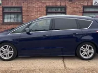 Begagnad Ford S-MAX Sport 150 HK (110 kW) 2016 Blå Minibuss