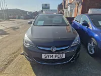 Second-hand Vauxhall Astra Elite 115 CP (84 kW) 2014 Negru Hatchback