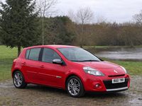 Used Renault Clio II Dynamique 2011 Red Hatchback