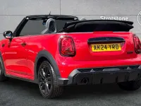 Used Mini Cooper Sport 134 HP (98 kW) 2024 Red Hatchback