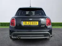 Używany Mini Cooper Classic 2023 Czarny Hatchback