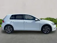 Używany VW Golf VII Edition 115 KM (84 kW) 2020 Biały Hatchback
