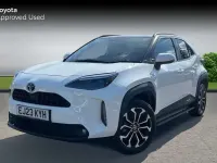 Usado Toyota Yaris Cross Design 114 HP (83 kW) 2023 Branco SUV