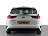 Used Kia Ceed 2019 White Hatchback