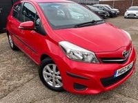 Used Toyota Yaris Multidrive S 101 HP (74 kW) 2012 Red Hatchback