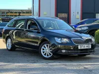 Usado Skoda Superb GreenLine 105 CV (77 kW) 2014 Negro Familiar