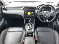 Used MG ZS Exclusive 111 HP (81 kW) 2024 Red Sedan