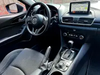Używany Mazda 3 Inclusive 2015 Niebieski Hatchback