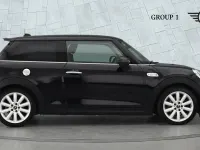 Usado Mini Cooper S Hatch 189 CV (139 kW) 2018 Negro Utilitario