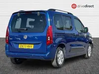 Second-hand Vauxhall Combo Design Edition 2023 Albastru Monovolum