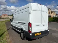 Usado Ford Transit 130 HP (95 kW) 2018 Branco Van