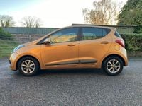 Used Hyundai i10 Premium 87 HP (63 kW) 2014 Orange Hatchback