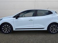 Used Renault Clio V Evolution 90 HP (66 kW) 2022 White Hatchback