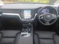 Used Volvo V60 Plus 350 HP (257 kW) 2024 Blue Estate