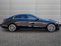 Usado Mercedes C200 AMG line 200 CV (147 kW) 2025 Negro Berlina