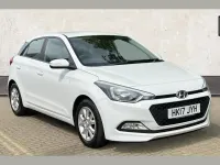 Used Hyundai i20 SE 83 HP (61 kW) 2017 White Hatchback