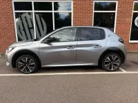 Second-hand Peugeot e-208 Premium 100 kW (136 CP) 2021 Gri Hatchback