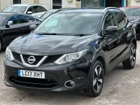Used Nissan Qashqai N-Connecta 110 HP (80 kW) 2017 Black SUV