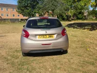 Used Peugeot 208 Active 82 HP (60 kW) 2013 Pink Hatchback