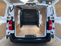 Used Peugeot Expert Premium 145 HP (106 kW) 2022 White Van