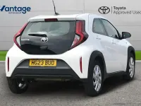 Used Toyota Aygo X PURE 72 HP (52 kW) 2023 White SUV