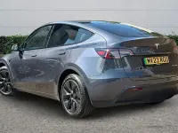 Used Tesla Model Y Long Range AWD 286 kW (389 HP) 2025 SUV