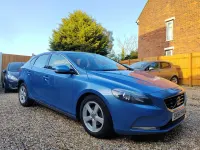 Used Volvo V40 SE 2014 Blue Hatchback