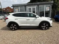 Used Hyundai Tucson Premium SE 185 HP (136 kW) 2017 White SUV