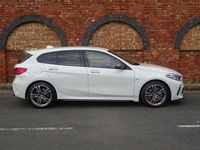 Usado BMW M135 Comfort Edition 2021 Blanco Utilitario