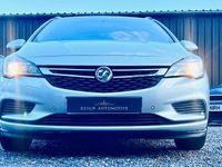 Usado Vauxhall Astra S 2017 Plateado Familiar
