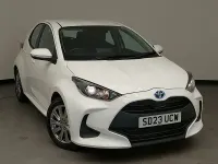 Used Toyota Yaris Hybrid 116 HP (85 kW) 2023 White Hatchback
